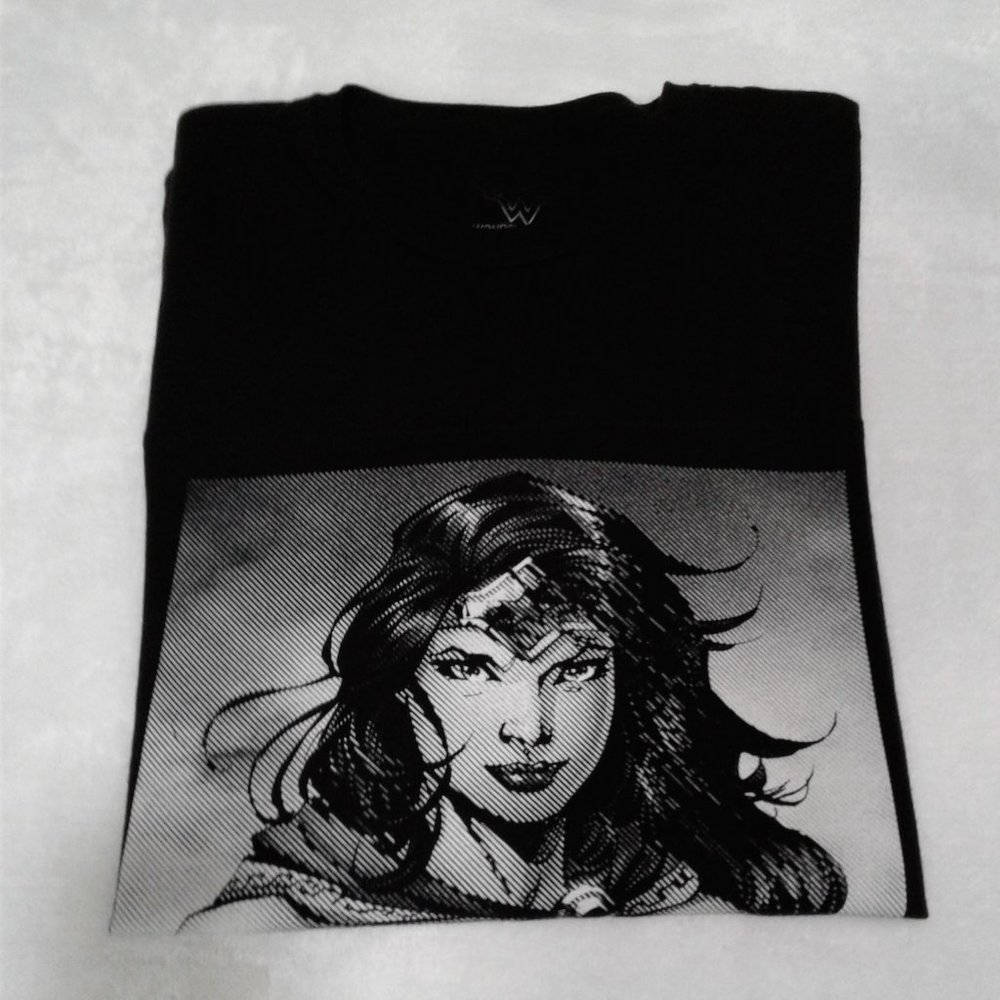 WONDER WOMAN Men's T-Shirt  Black  Size  XL
